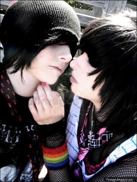 Emo Couple Kiss Cute Beautiful