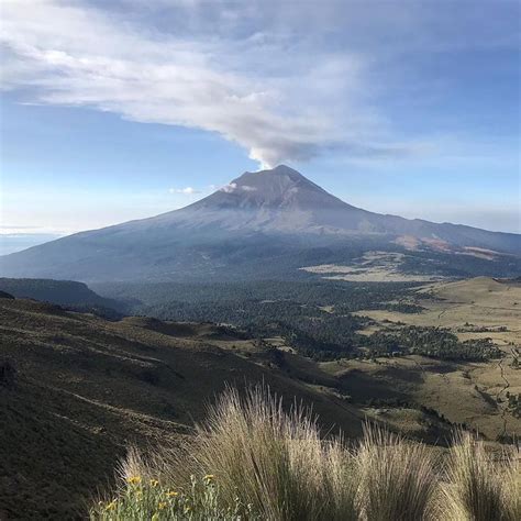 La Vista Desde El Parque Nacional En Las Faltas Del Iztacc Huatl Tiene