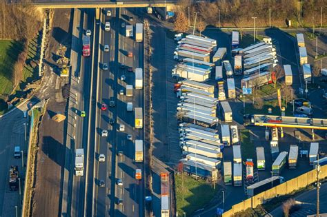 Fuhlenbrock aus der Vogelperspektive LKW Abstellflächen an der