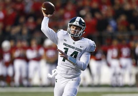 Michigan State Football Dwan Mathis Could Be Future At Qb For Spartans