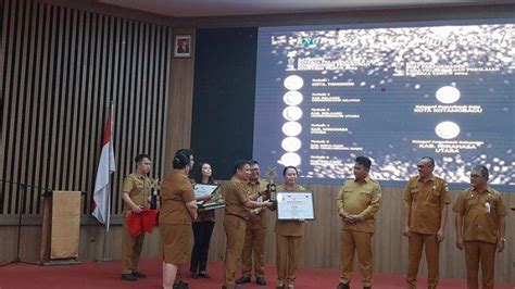 Terbaik Atasi Stunting Tomohon Dan Minut Raih Penghargaan Penanganan