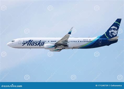 Alaska Airlines Taking Off from Los Angeles Airport LAX Editorial Stock ...