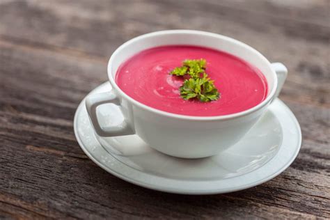 Cremige Rote Beete Suppe Mit Karotten Kartoffeln Und Sellerie