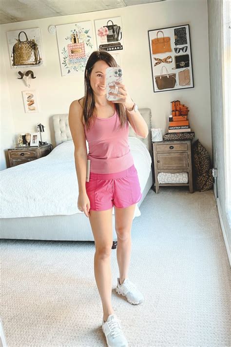 Lululemon Hotty Hot Shorts Review