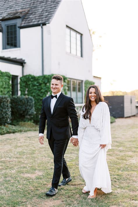 7 Personalized Wedding Details You'll Love - Sthefanie Carriker