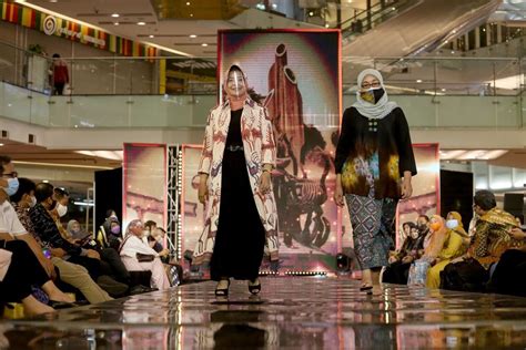 Surabaya Fashion Week Total Transaksi Rp Juta