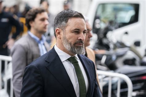 Abascal se reafirma y matiza su expresión de colgar por los pies a