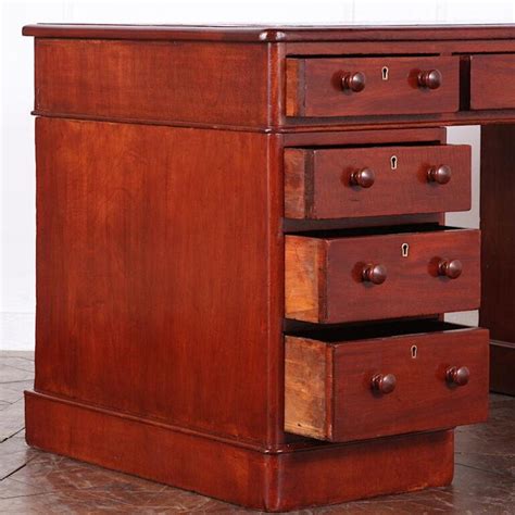 19th Century English Mahogany Double Pedestal Desk For Sale At 1stdibs