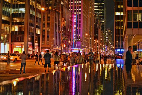 Tapety světla město ulice panoráma města noc architektura neon