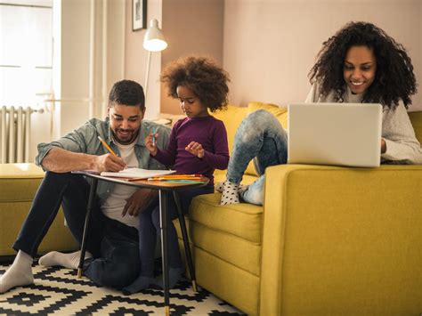 Oportunidades e Desafios da Quarentena para Famílias Crianças e