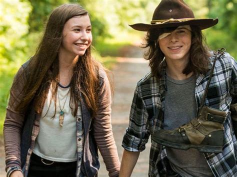 The Walking Dead Season Eight Enid Katelyn Nacon To Become A Hero