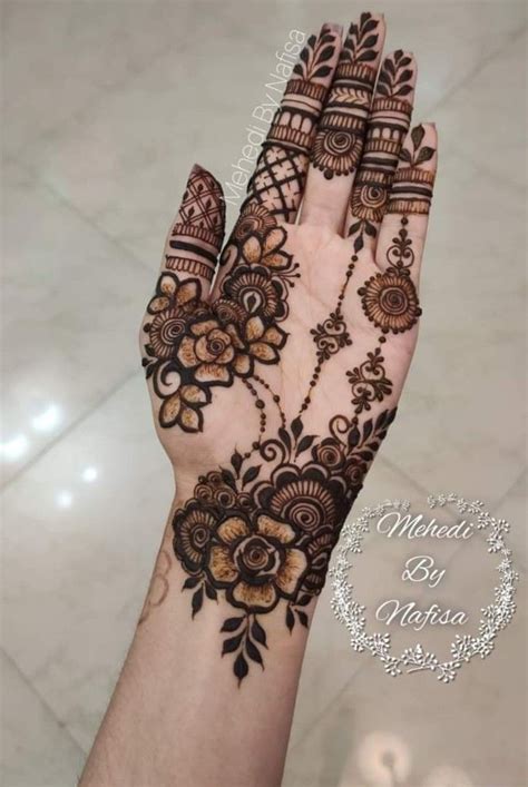 Pin Van For Mehndi Lovers Op Back Mehndi Design Henna Patronen