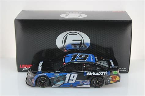 Martin Truex Jr 2020 Siriusxm Martinsville 610 Race Win 124 Elite Nascar Diecast