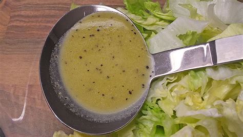 Schnelle Vinaigrette Essig Öl Senf von Videomont Chefkoch de