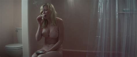 Kirsten Dunst Nude Beach