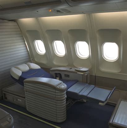 Airlines: Airbus A340 interior