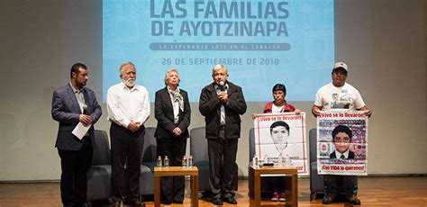 Signan Primeros Acuerdos López Obrador Y Padres De Los 43 Normalistas