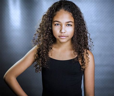 Millie Davis - Biography, Height & Life Story | Super Stars Bio