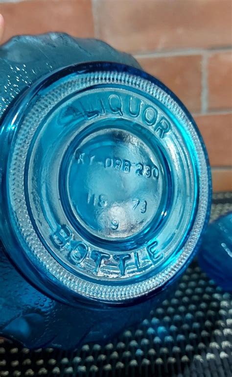 Vintage Liqour Bottle Hobbies And Toys Memorabilia And Collectibles