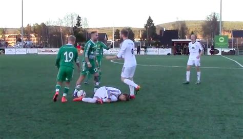 Video Brutal Two Foot Tackle Could Be The Worst Youve Seen Sporting