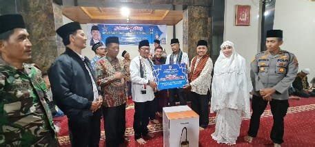 TSR Khusus Pimpinan Bupati Tanah Datar Kunjungi Masjid Baiturrahim