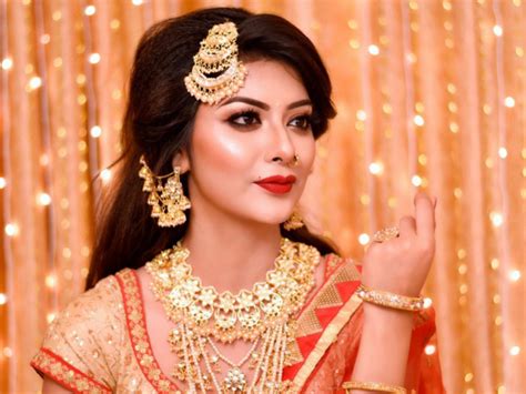 Arzoo Exclusive Makeover Price And Reviews Makeup Artist In Kolkata