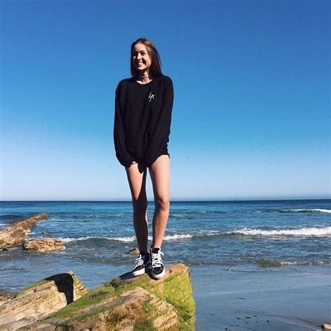 Sophie Mudd Topless Huge Breasts Beautiful Babe Naked Leaked Porn Pic Xpicsly