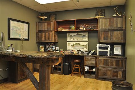 Ingenious Ways To Bring Reclaimed Wood Into Your Home Office