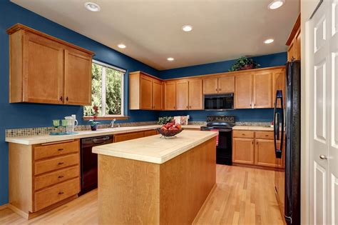 Best Color Floor With Golden Oak Cabinets Floor Roma