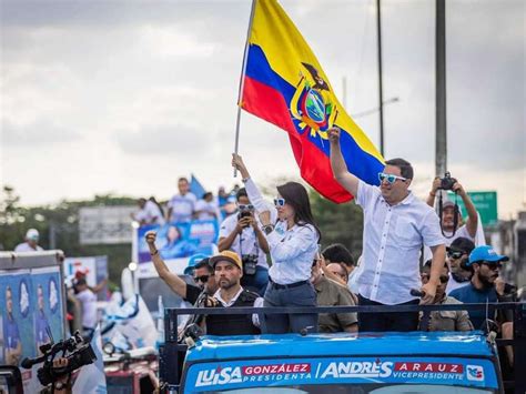 Candidatos presidenciales cierran campañas en Ecuador Cuba en Resumen