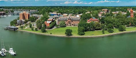 Hampton University - Virginia Private Colleges