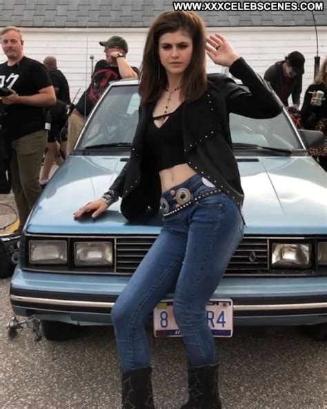 Alexandra Daddario No Source Sexy Celebrity Posing Hot Beautiful Babe