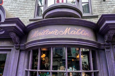 Shopping & merchandise at Wizarding World of Harry Potter – Diagon Alley