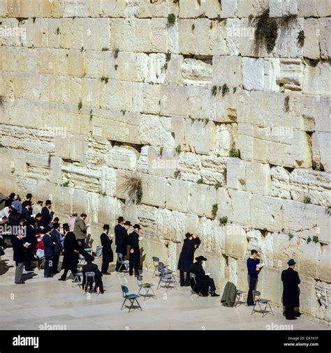 Jews Praying At Western Wall Jerusalem Israel Stock Photo Alamy