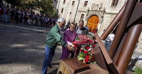 Ofrenda Floral Aniversario Del Asesinato Del M Sico Burgal S