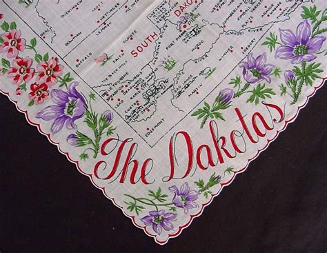 State Handkerchief The Dakotas Souvenir Map Hankie North South S