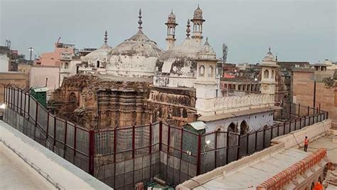 Fact Check Does A Nandi Statue In Kashi Vishwanath Temple In Varanasi