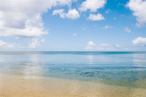 石垣島の海｜ぱくたそフリー素材