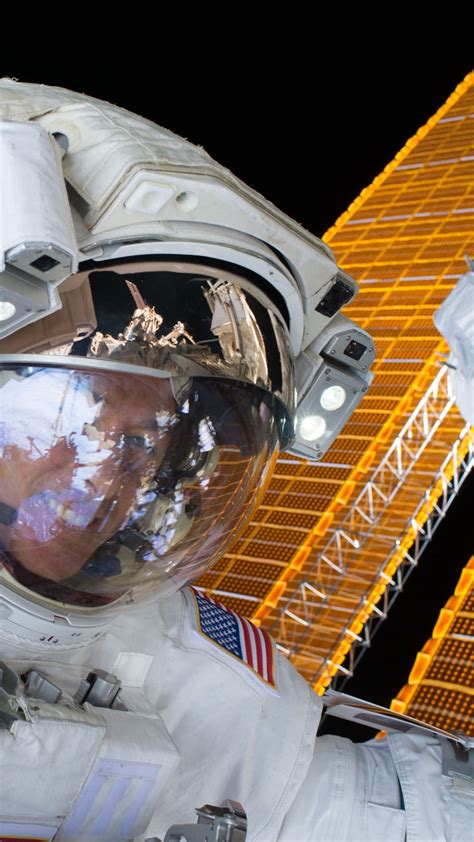 Look: Here’s how astronauts learned to walk in space