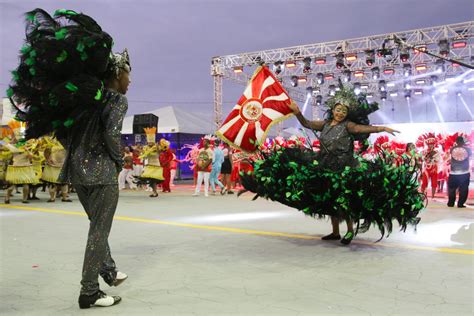 Carnaval De Florian Polis Desfile Das Campe S Ter Ingresso Gratuito