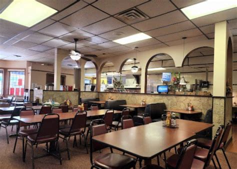 People Drive From All Over Minnesota To Eat At This Tiny But Legendary