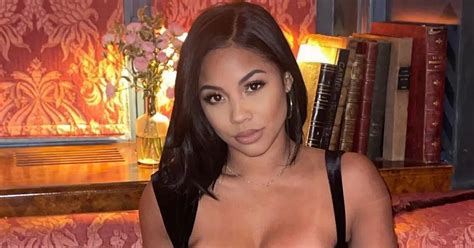 Golf Influencer Who Is Too Beautiful Loves Bikini Shots And Is