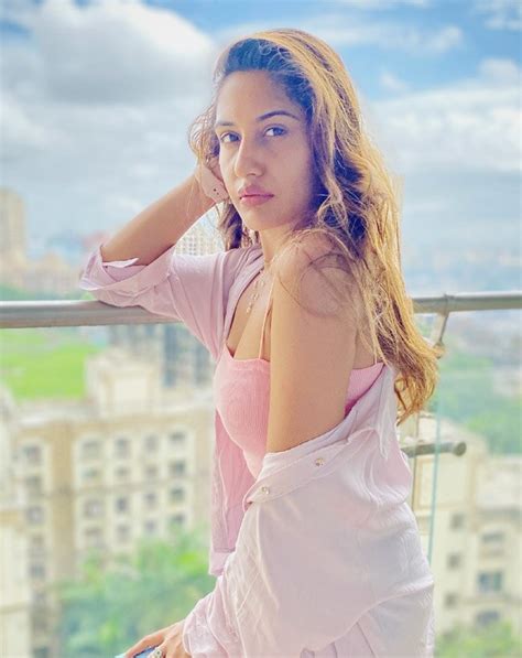Naagin Actress Surbhi Chandna Hot Pink Bralette And Denim See Bold Photos