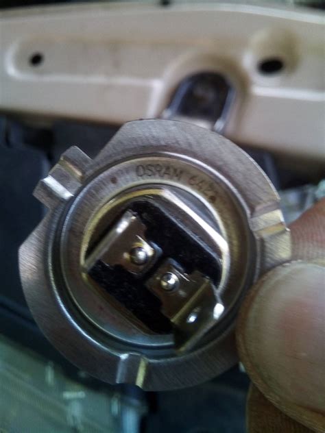 Замена лампы ближнего света на Шевроле Каптива: фото и видео