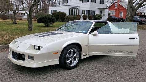 1989 Chevrolet Camaro Iroc Z For Sale57lt Topspearl Whitecustom