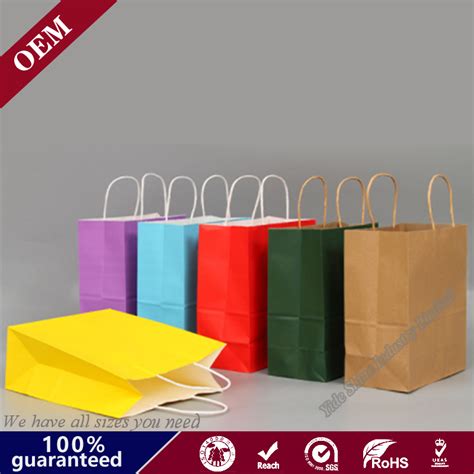 Christmas Gift Package Pantone Color Printing Kraft Paper Bag Custom