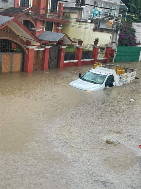 Fuertes Lluvias En Xalapa Provocan Inundaciones En Viviendas Y Dañan