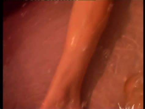 466 Bathing Blonde 2