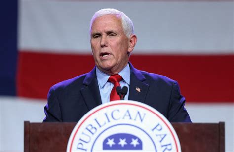 Bild Zu Donald Trumps Anklage Mike Pence Und Ron Desantis U Ern Sich