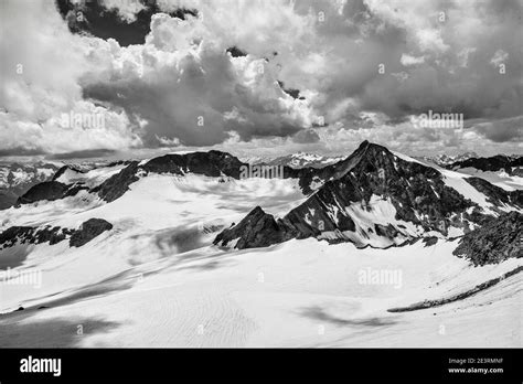 Mueller Hut Mountain Refuge Hi Res Stock Photography And Images Alamy